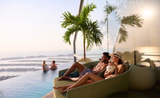 Бассейн Aura Skypool