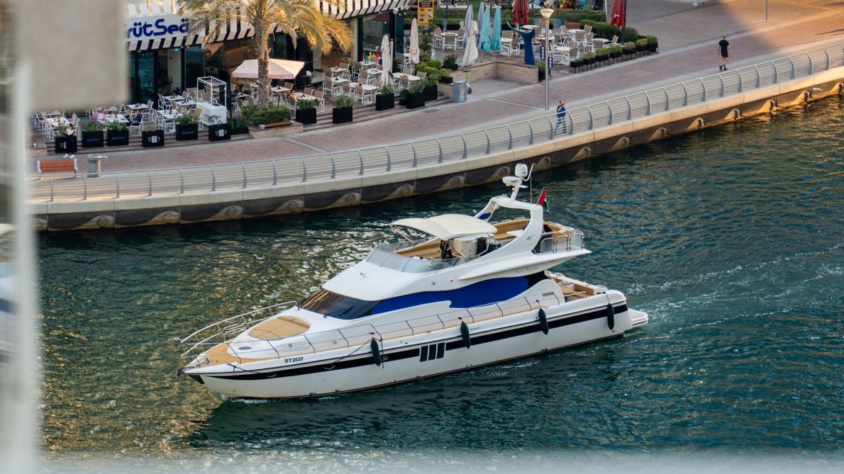 Yacht on a group cruise in Dubai Marina