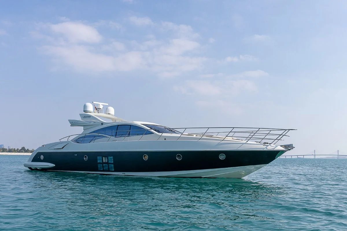 Azimut 68ft
